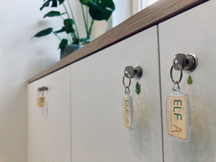 In de ruimte staan lockers zodat je spullen kan achterlaten.