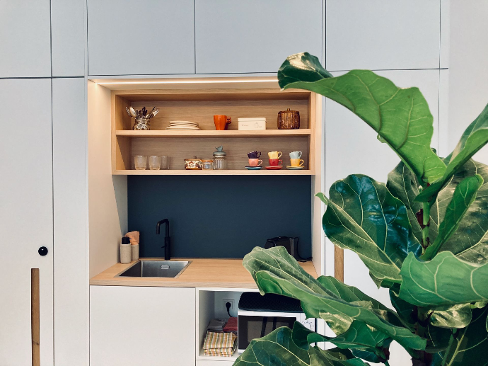 In de kitchenette vind je alles voor een kopje koffie of een snelle lunch.