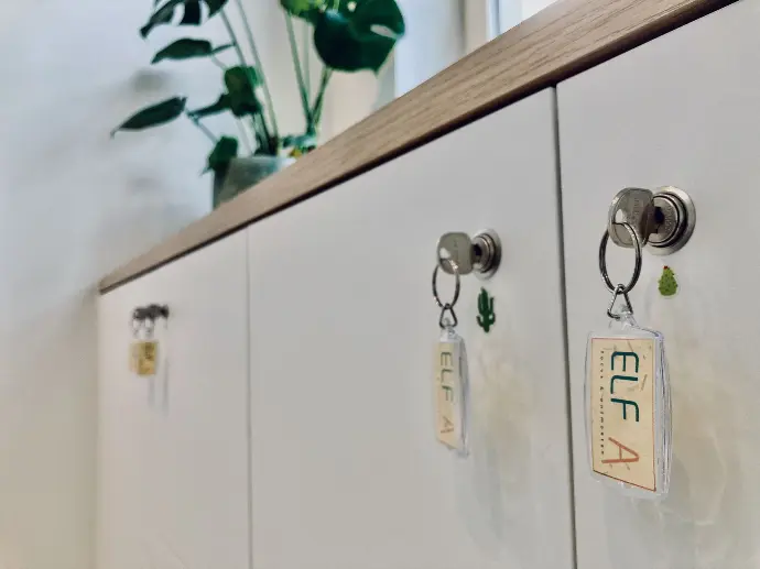 In de lockers kan je persoonlijke spullen achter laten voor een volgend werkmoment