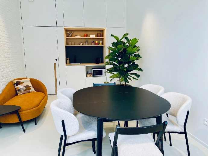 Overlegtafel te gebruiken als coach, therapeut of om klanten te ontvangen